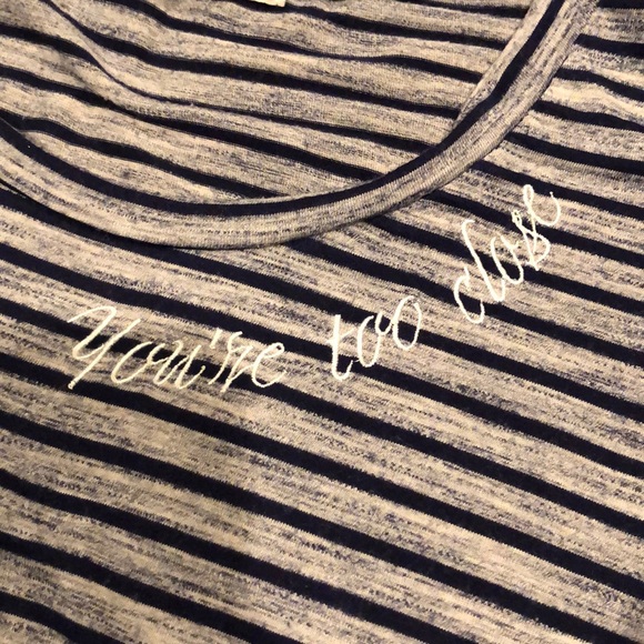 Maurices brand t shirt - Picture 3 of 4